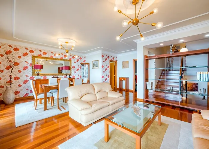 Palm Tree House By Amazing Madeira * カマラ・デ・ロボス