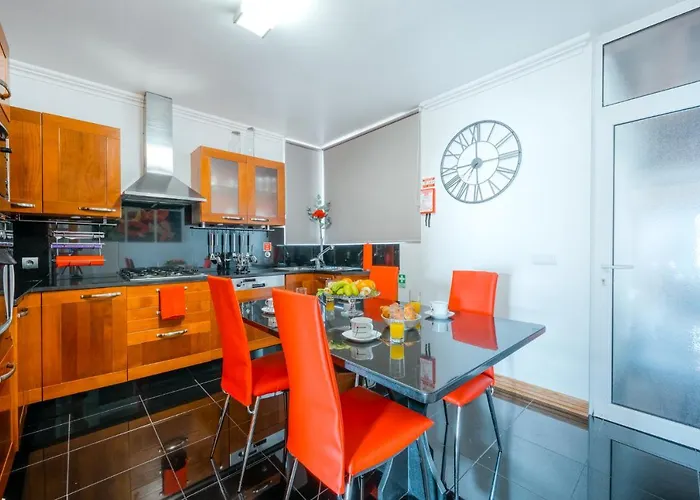 Palm Tree House By Amazing Madeira