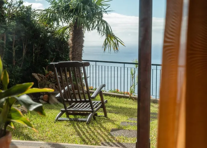 Palm Tree House By Amazing Madeira * カマラ・デ・ロボス