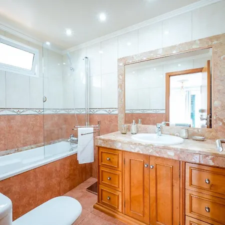 Вилла Palm Tree House By Amazing Madeira