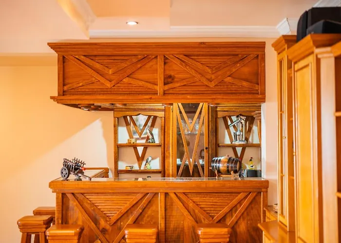 Palm Tree House By Amazing Madeira *